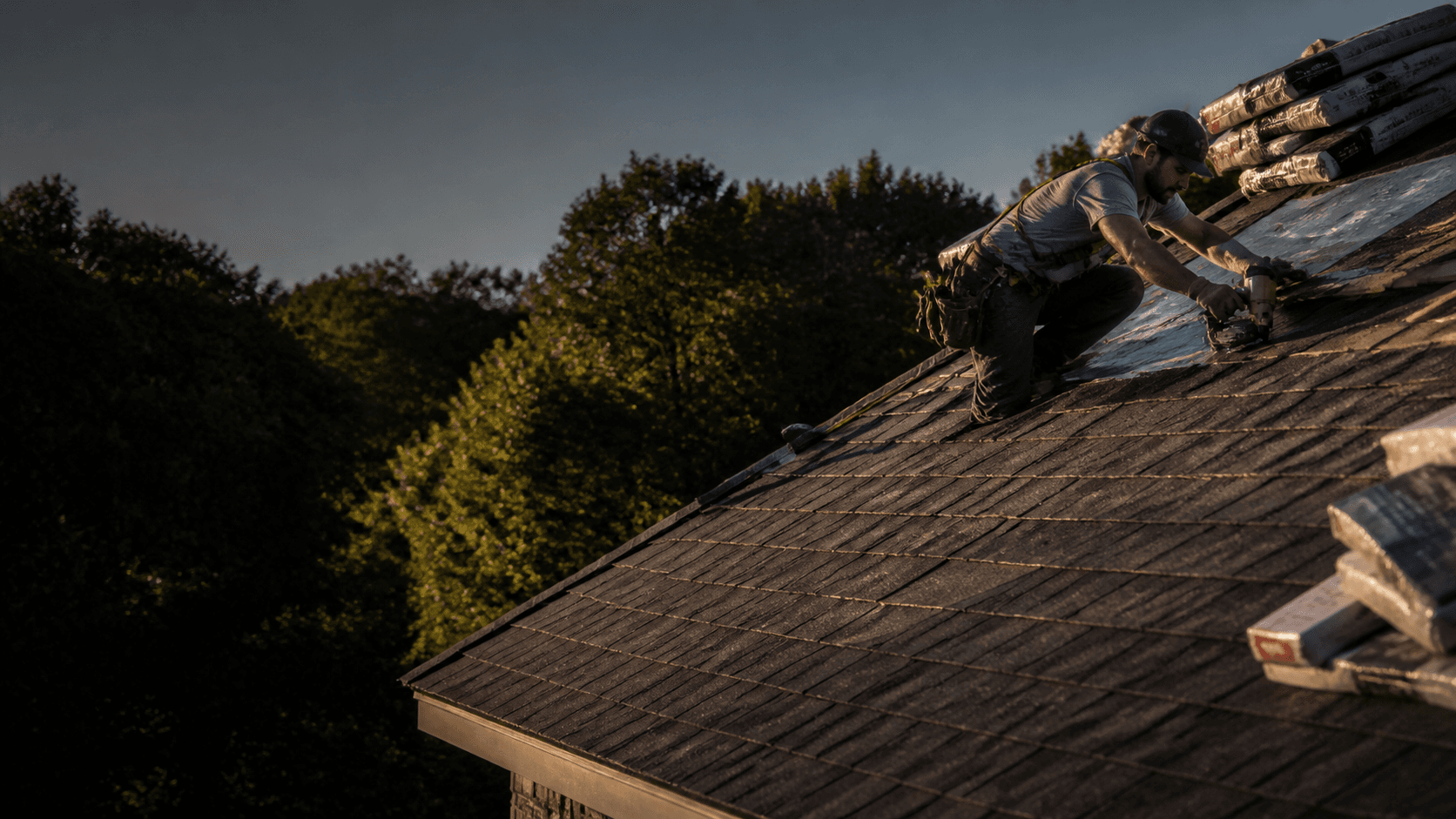 Roof Repair: professional residential roofing work
